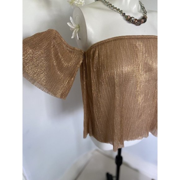 NWOT Forever 21 Rare Shimmery Rose Gold Off Shoulder Glam Disco Top Size Medium - Picture 4 of 12